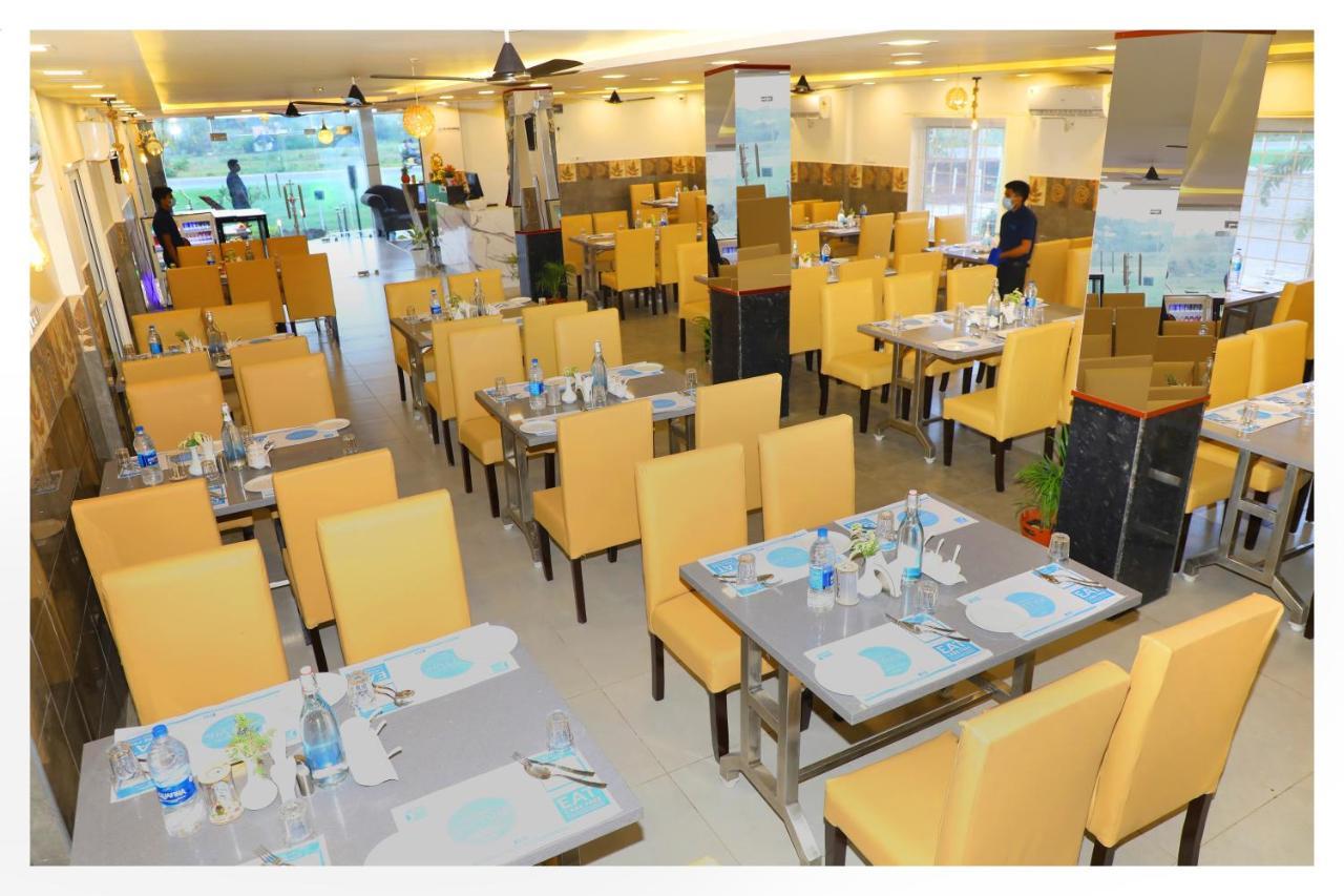 Clarks Inn Express ,Sirkazhi Exteriör bild